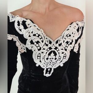 Vintage Scott McClintock black velvet white lace off shoulder mini dress 6